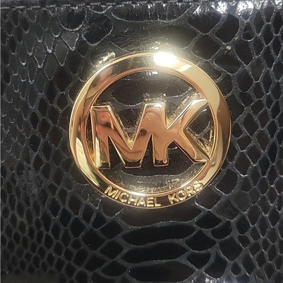 MICHAEL Michael Kors Black Leather Faux Snake Print Clutch - Picture 8 of 8